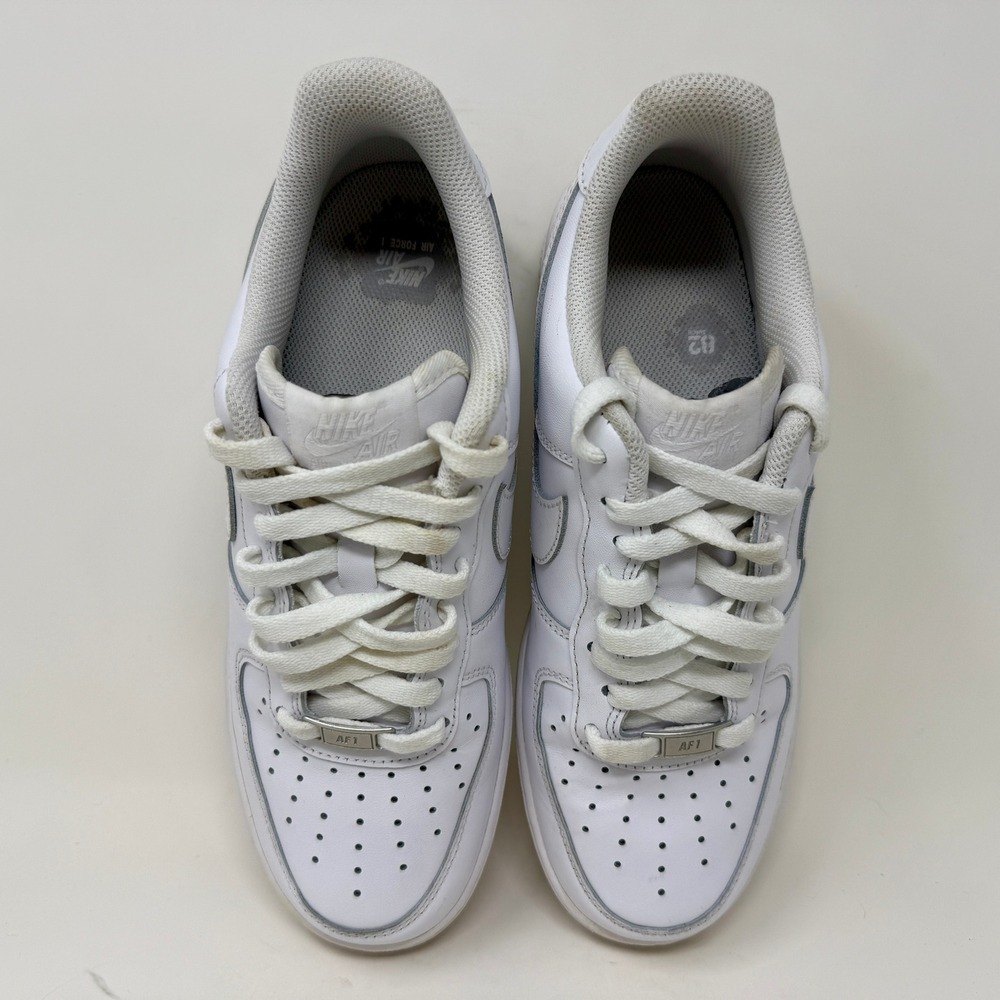 Nike Air Force 1 '07 Women's 9.5 White Low Top Sneakers DD8959-100 - Picture 15 of 16